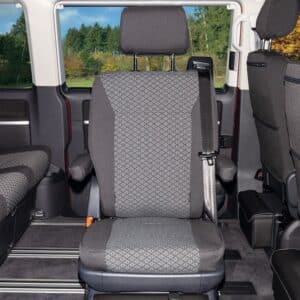 Second Skin Schonbezug ein Drehsitz VW T6.1 Multivan/California Beach im Design Quadratic/Titanschwarz