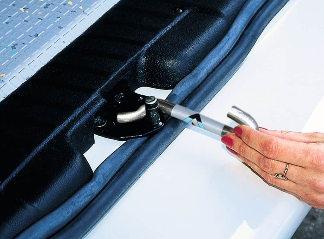 AIR-SAFE für VW Caddy und VW T6.1/T6/T5 ohne Heckklappen-Zuziehhilfe und für alle VW T4 aus rostfreiem Edelstahl (V2A) – Bild 2